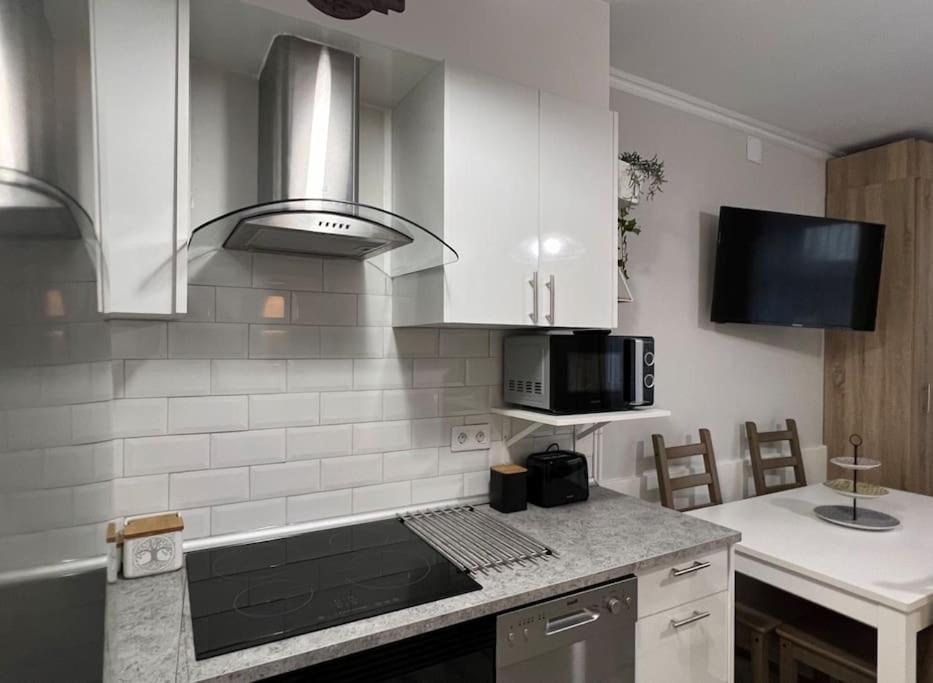 Apartamento Turistico Plaza III Монфорте-де-Лемос Екстер'єр фото